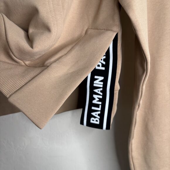 Balmain Cropped Logo Hoodie - Picture 9 of 10
